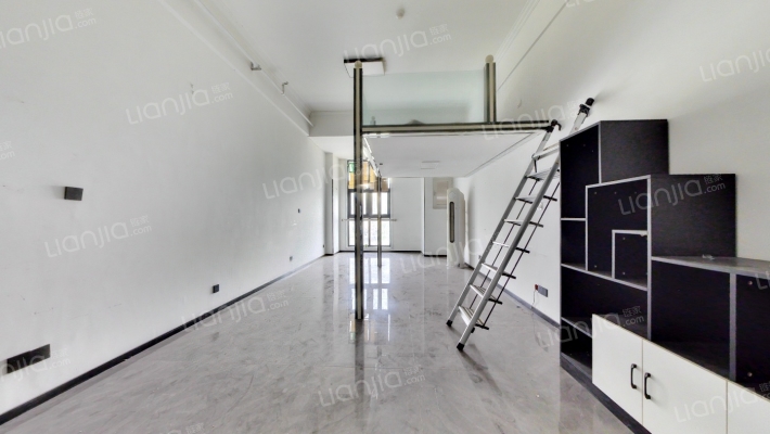 万丽国际广场二手房实景图