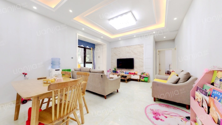 蓝润棠湖春天二手房实景图