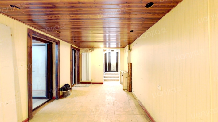 世界里二手房实景图