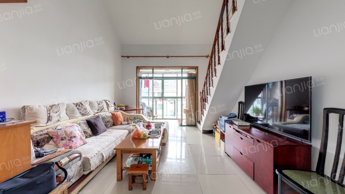 汇景新苑东苑二手房实景图