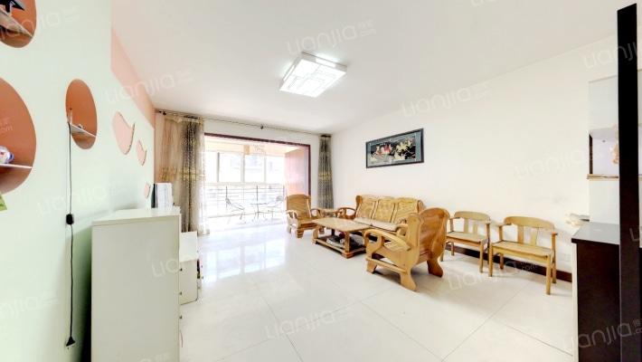 水岸花汀二手房实景图