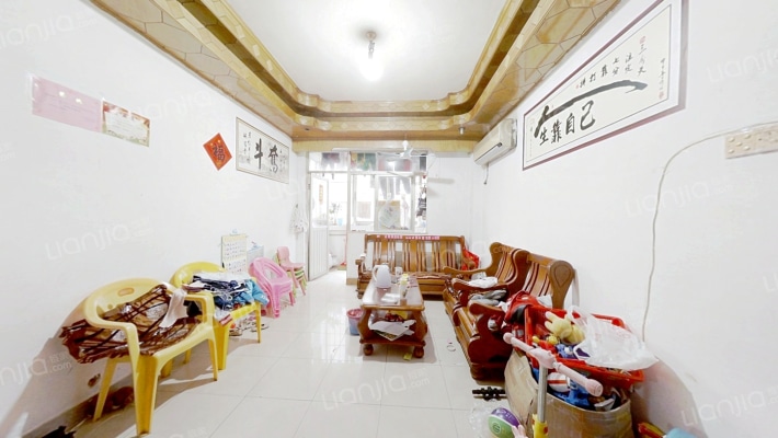 东大新村二手房实景图