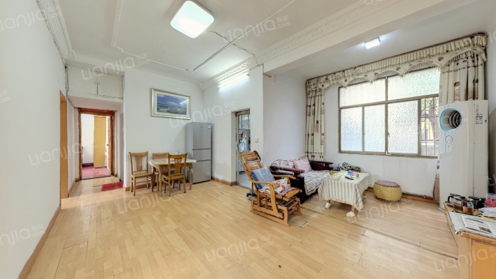 民主三路20号何家垅干休所二手房实景图