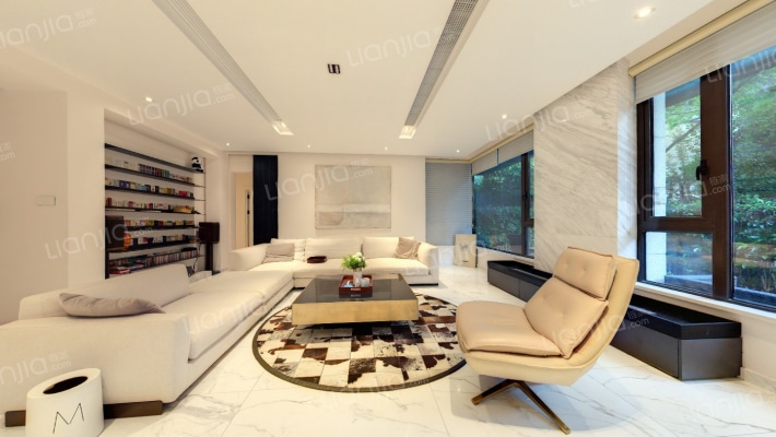 世茂佘山里二手房实景图