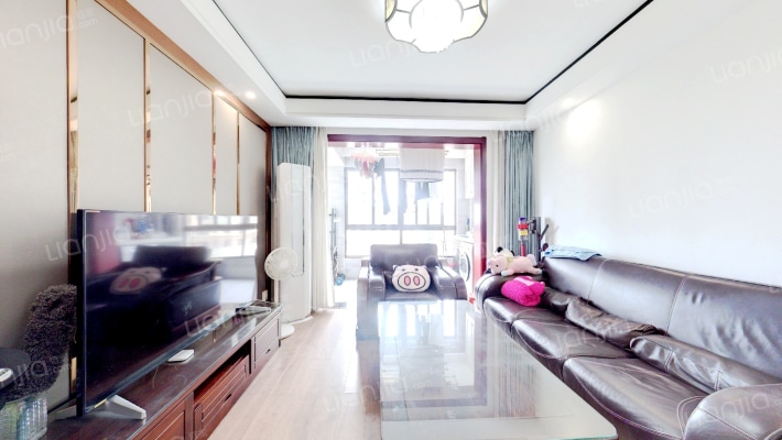 招商依云郡二手房实景图