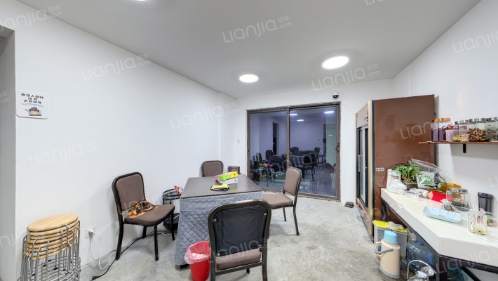 合能枫丹丽舍二手房实景图