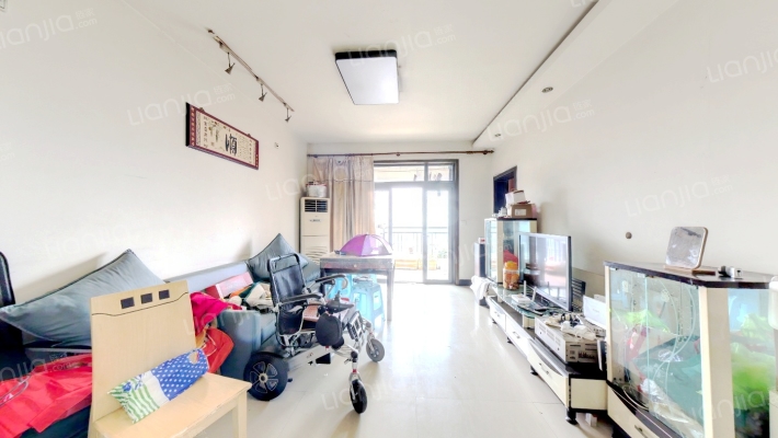 骏逸江南二手房实景图