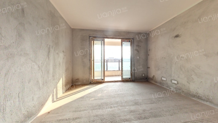 中国摩四期春藤佳苑二手房实景图