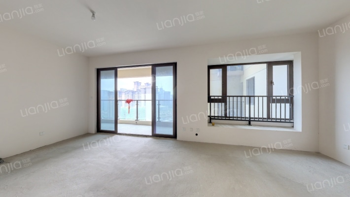 万达华庭二手房实景图