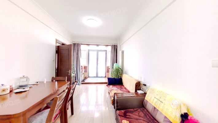 龙畔金泉五期K3区二手房实景图