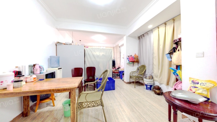 江风雅居二手房实景图