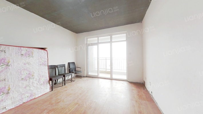 清华大溪地七号院二手房实景图