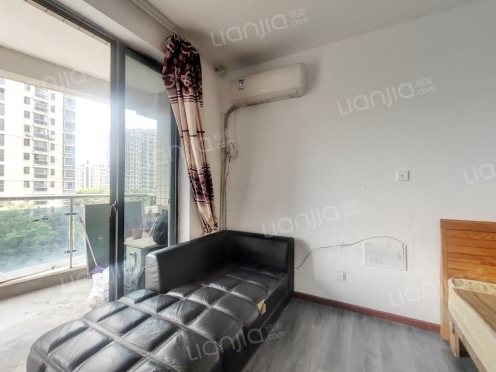 合租·太湖鼎城花园 4居室 南卧