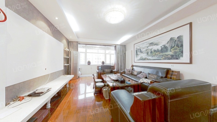 亚麦山城一期二手房实景图