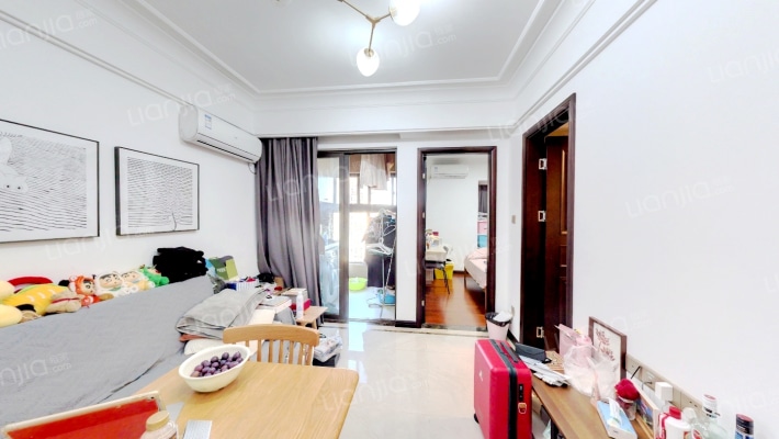 保利香槟二手房实景图