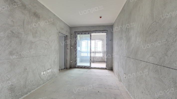 中国摩三期柯榄佳苑二手房实景图