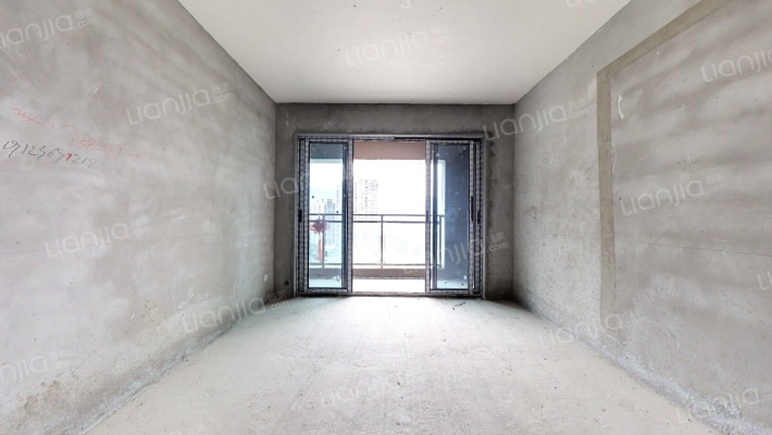 绿地公园里A组团二手房实景图