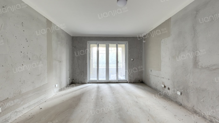 绿地香颂苑二手房实景图