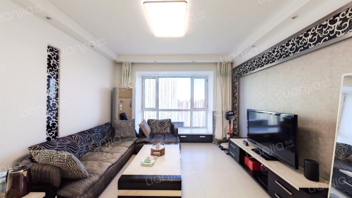 泛美华庭二手房实景图