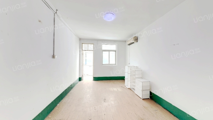 济泺路116号二手房实景图