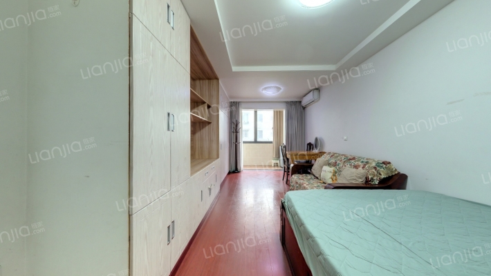 龙吴路11弄二手房实景图