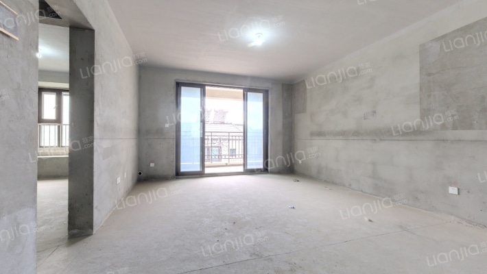 中交荣域D区二手房实景图