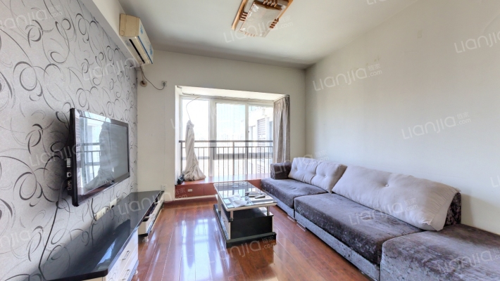 东湖国际二手房实景图