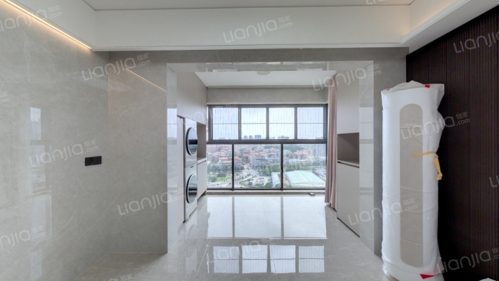 万科卓越珑远未来之光二手房实景图