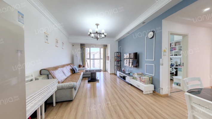 炜岸城三期二手房实景图