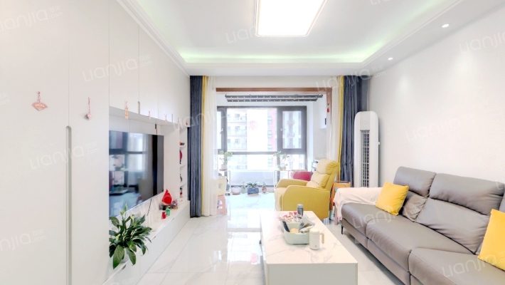 邦泰学府里二手房实景图