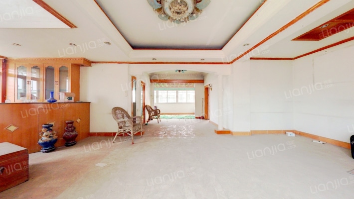 物业广场二手房实景图