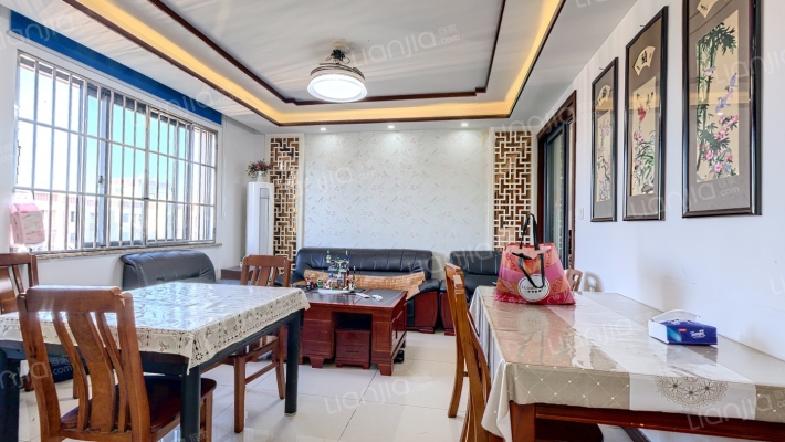 雀梅花园二手房实景图