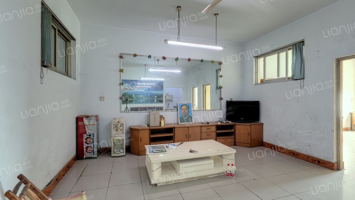 炎黄广场西侧小区二手房实景图