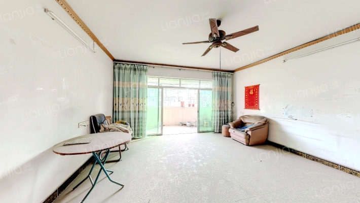 雅豪居花园二手房实景图