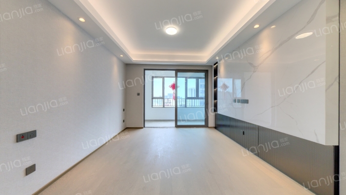 颐和铂岸江璟二手房实景图