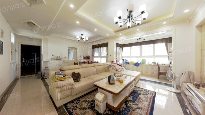 合能珍宝翡翠二手房实景图