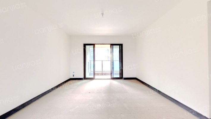 龙湖开元晶蓝II期二手房实景图