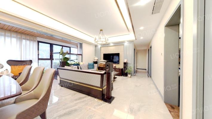 保利拉斐公馆二手房实景图