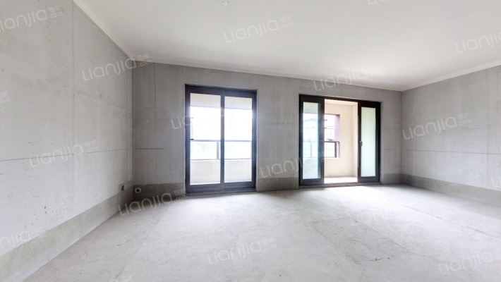 两岸风华二手房实景图