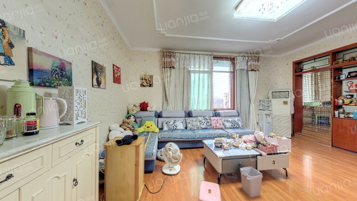 消防队宿舍二手房实景图