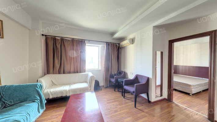 怡家假日酒店二手房实景图