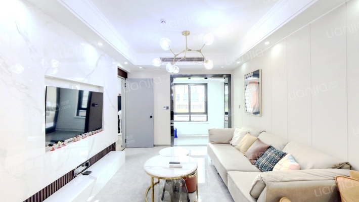 世茂璀璨天城璟辰二手房实景图