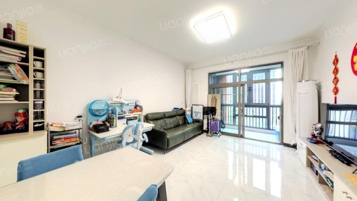 东方蓝海中心二手房实景图