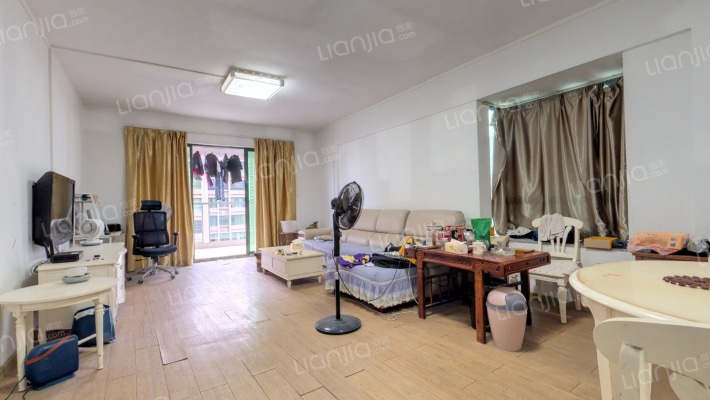 怡景华庭·翡翠星河二手房实景图