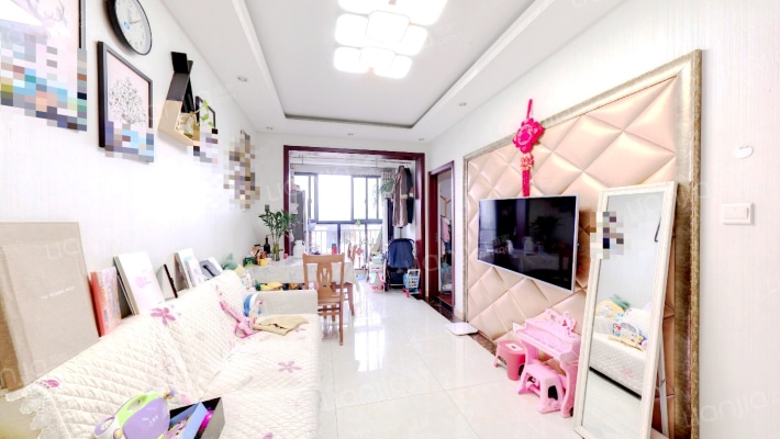 东郊小镇第五街区二手房实景图