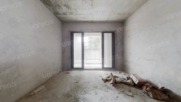 小城大院二手房实景图