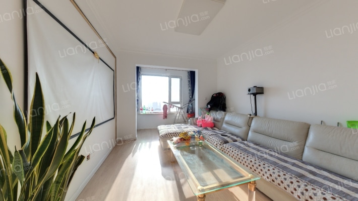 河畔鑫莲二手房实景图