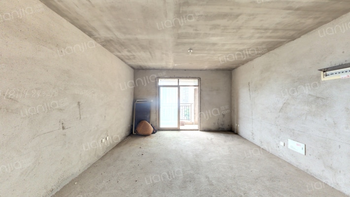 和泉嘉园二手房实景图