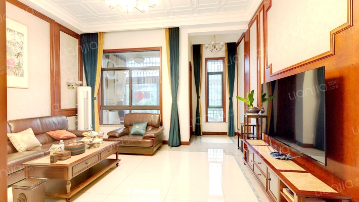 嘉利华府庄园六区二手房实景图