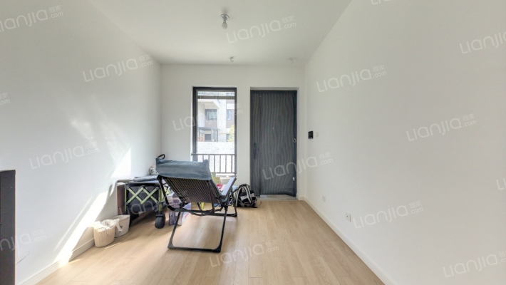 东滩云墅二手房实景图